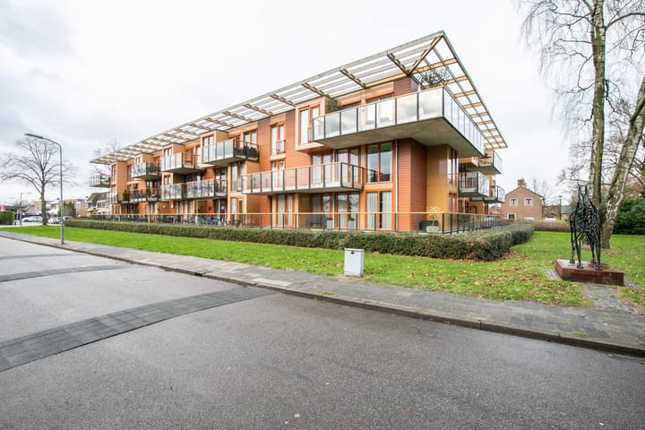 Foto 1 van van Aalstplein 43