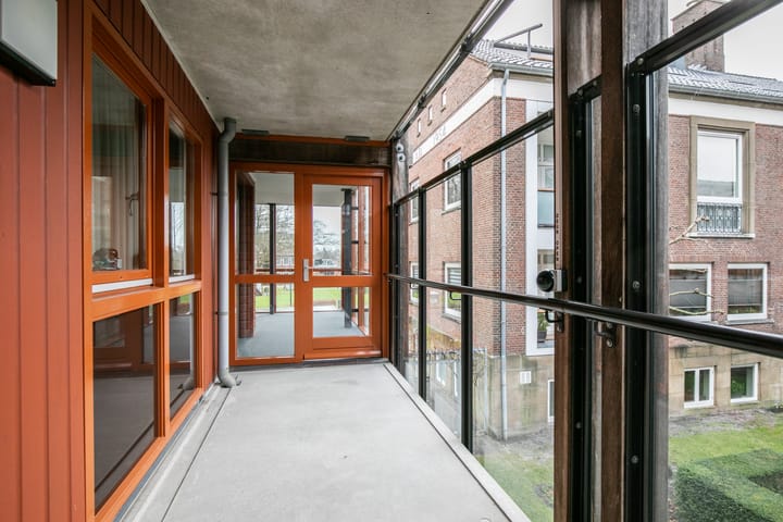 Foto 17 van van Aalstplein 43