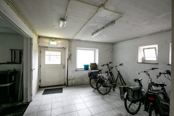 Foto 42 van van Aalstplein 43