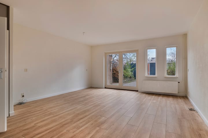 Foto 3 van Granida erf 36