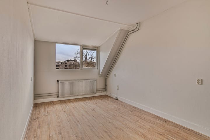 Foto 12 van Granida erf 36