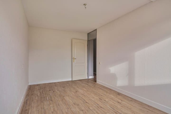 Foto 14 van Granida erf 36