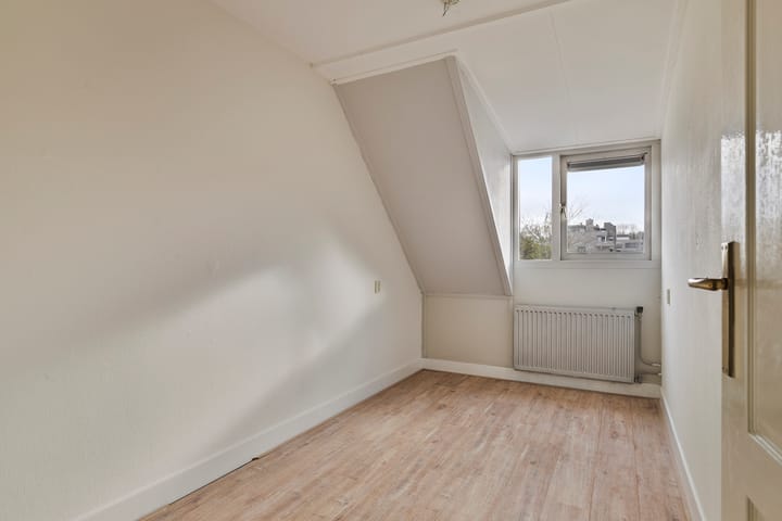 Foto 19 van Granida erf 36