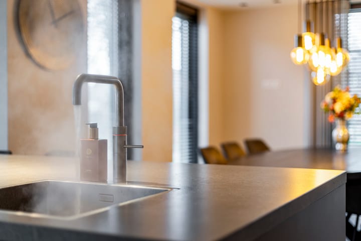 Photo 9 of Van Coothstraat 12