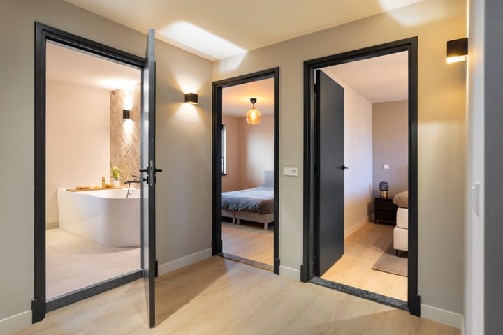 Photo 17 of Van Coothstraat 12