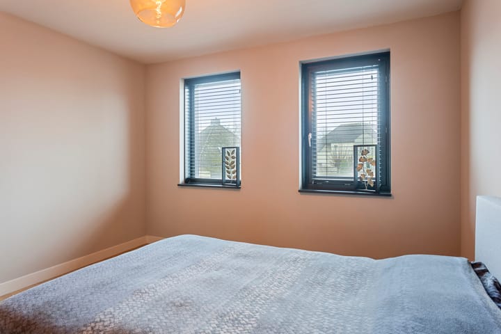 Photo 23 of Van Coothstraat 12