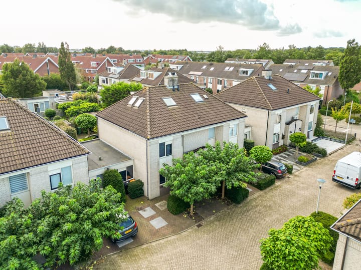 Foto 36 van Veldzuringstraat 7