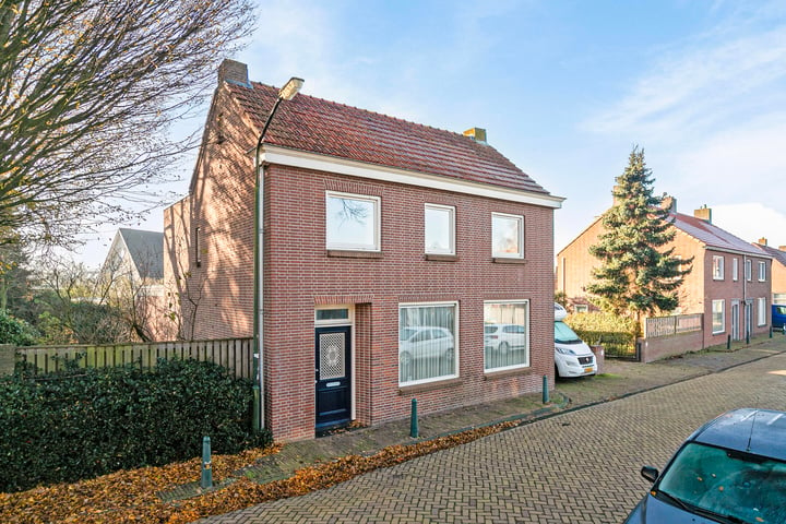 Stationstraat 11