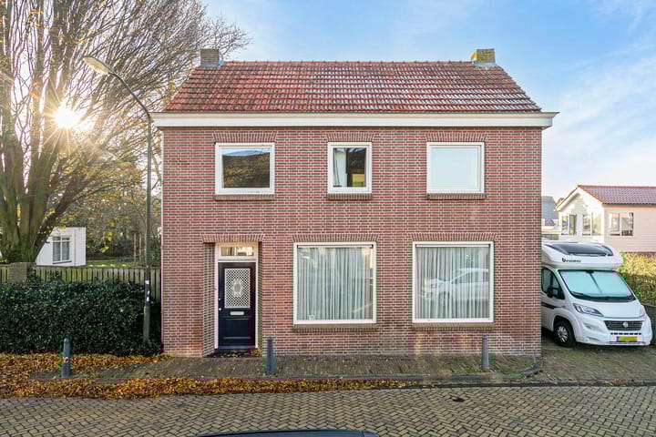 Foto 4 van Stationstraat 11