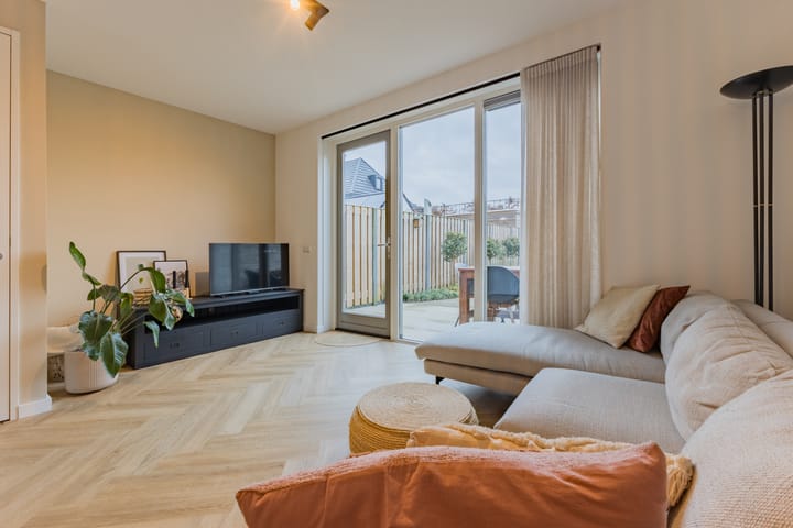 Foto 6 van Piet Bartenstraat 26