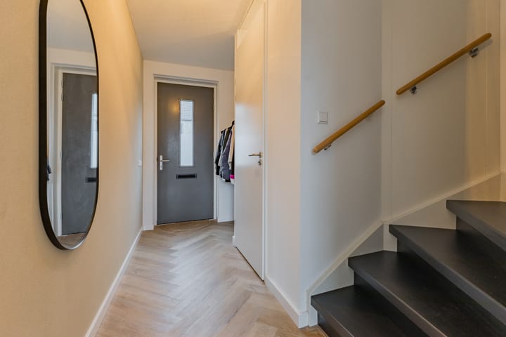 Foto 10 van Piet Bartenstraat 26