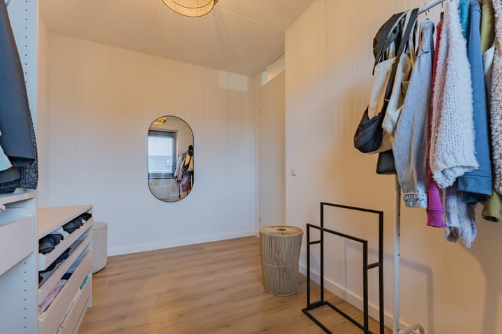 Foto 16 van Piet Bartenstraat 26