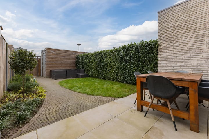 Foto 27 van Piet Bartenstraat 26