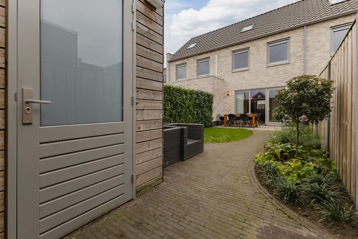 Foto 30 van Piet Bartenstraat 26