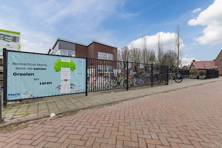 Foto 33 van Piet Bartenstraat 26