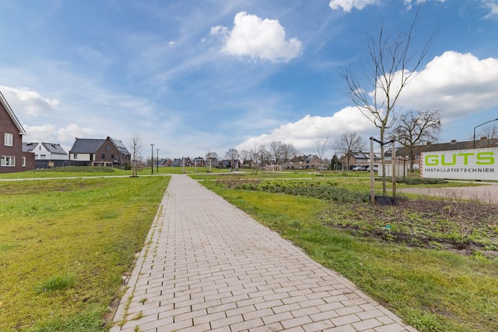 Foto 34 van Piet Bartenstraat 26