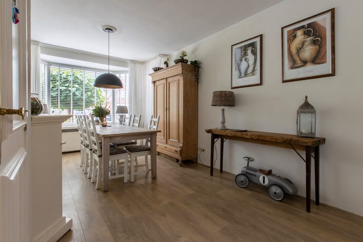 Foto 9 van Middenweg 123