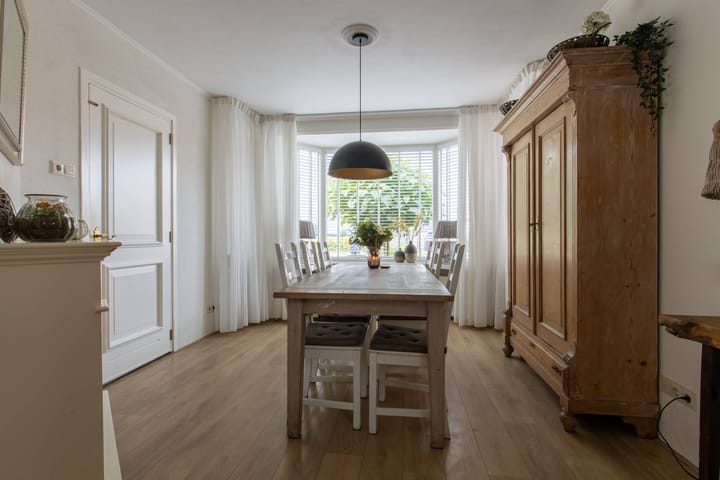 Foto 10 van Middenweg 123