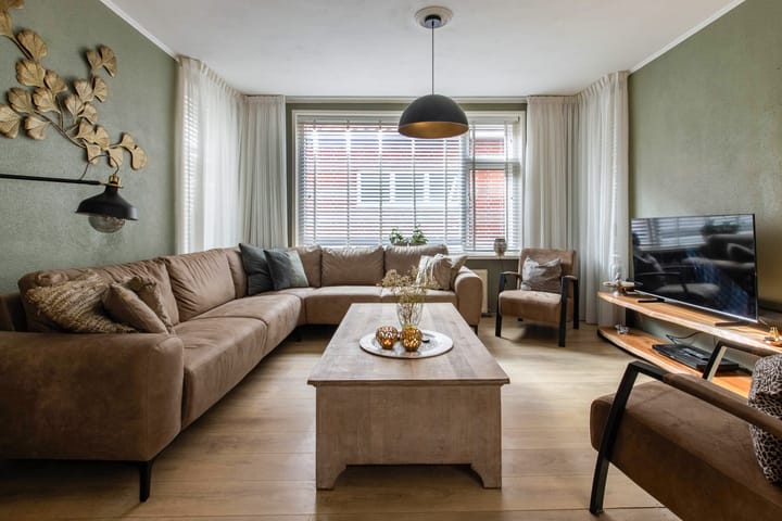 Foto 13 van Middenweg 123