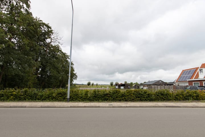 Foto 40 van Middenweg 123