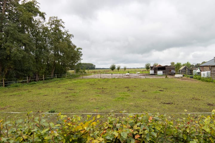 Foto 41 van Middenweg 123