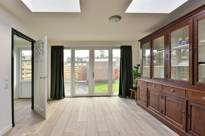 Foto 2 van Wethouder van Damlaan 28