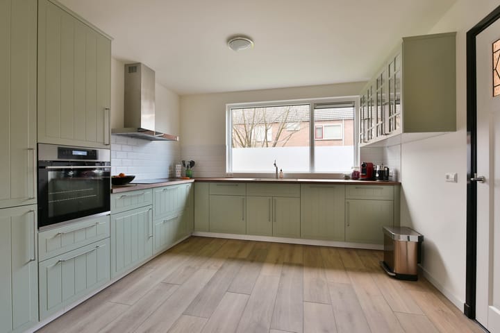 Foto 3 van Wethouder van Damlaan 28