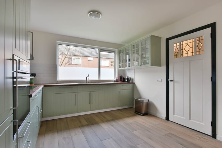 Foto 13 van Wethouder van Damlaan 28