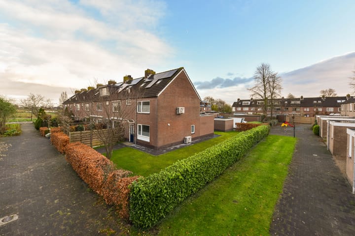 Foto 32 van Wethouder van Damlaan 28