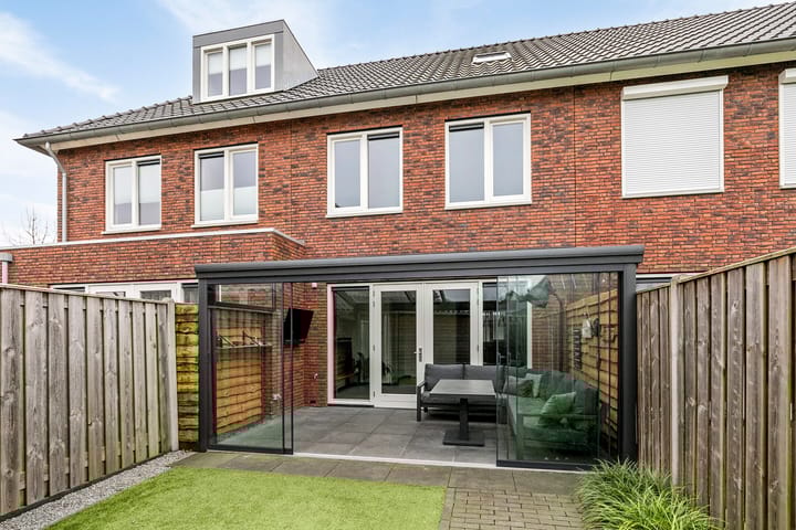 Photo 32 of Kaarsenmaker 31