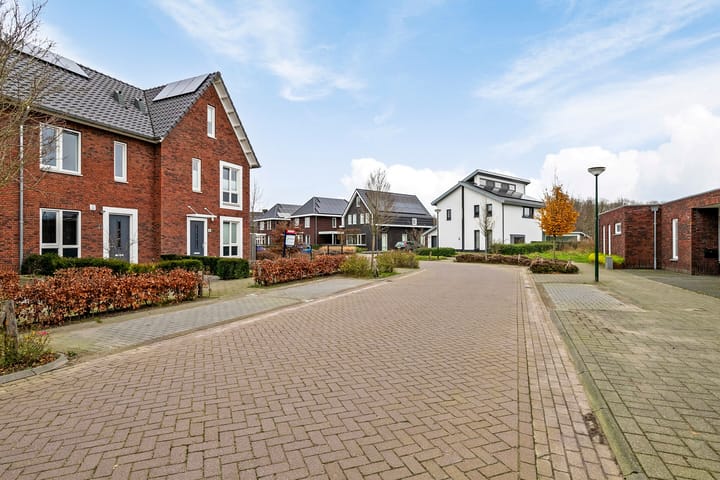 Photo 35 of Kaarsenmaker 31