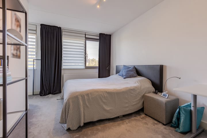 Photo 10 of Zaltbommelstraat 27