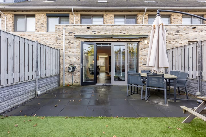 Photo 25 of Zaltbommelstraat 27