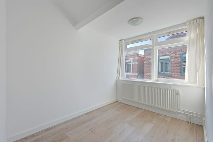 Foto 16 van Stationstraat 8