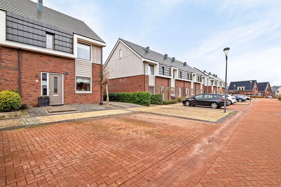 Foto 32 van Korporaal 7