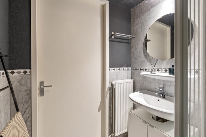 Foto 15 van Molenstraat 168