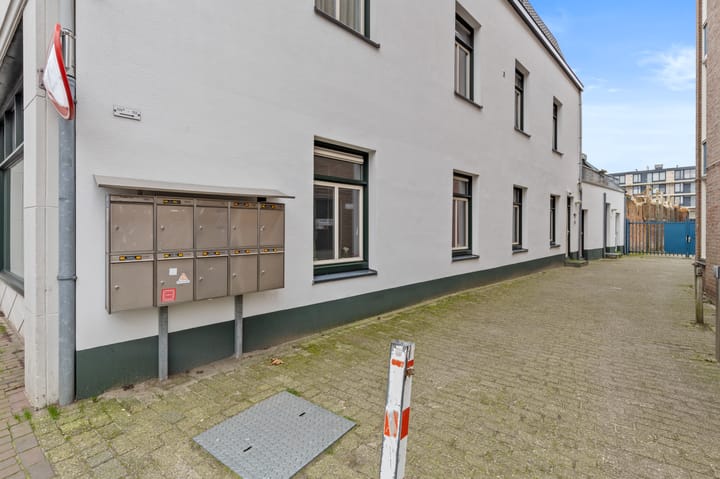 Foto 24 van Molenstraat 168