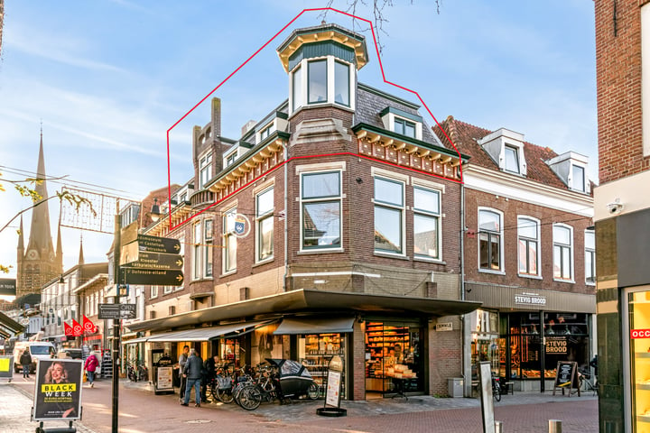 Bekijk foto 1 van Voorstraat 44-B