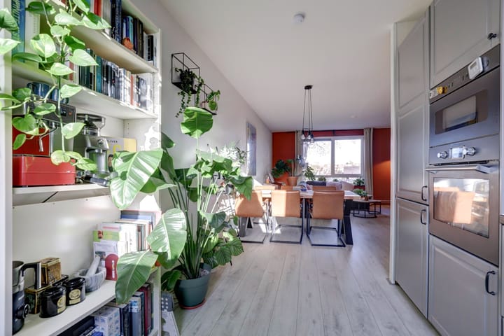 Photo 12 of Ringspoor 129