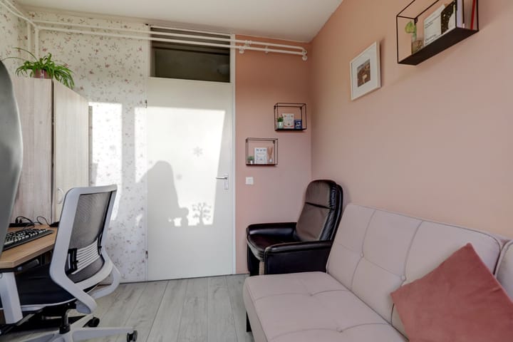 Photo 24 of Ringspoor 129