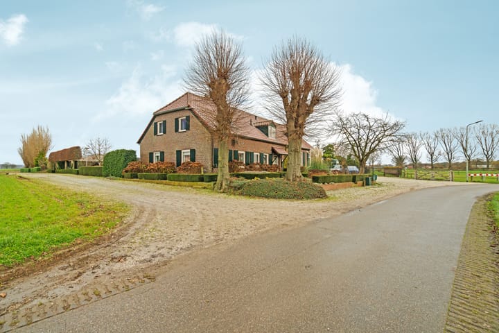 Foto 64 van Hoevensestraat 4-A