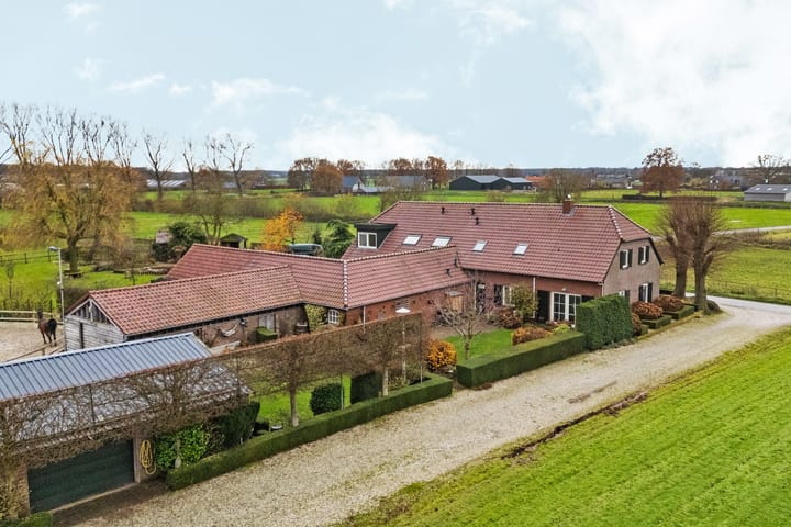 Foto 65 van Hoevensestraat 4-A