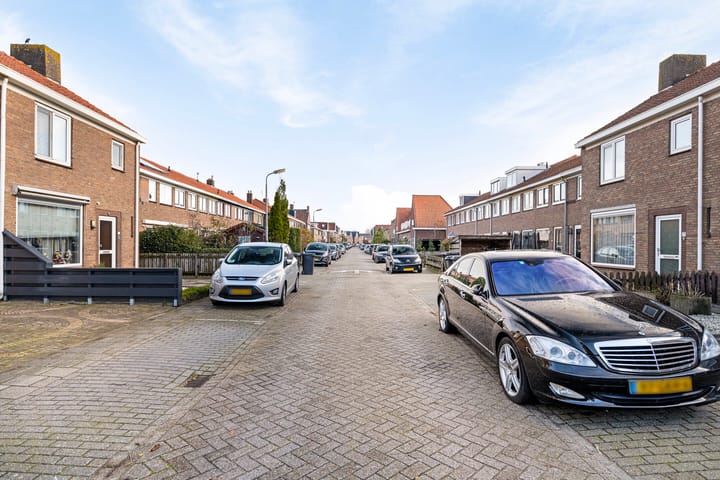 Foto 8 van Hugo de Grootstraat 106