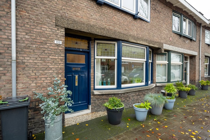 Bekijk foto 35 van Westfrankelandsestraat 133