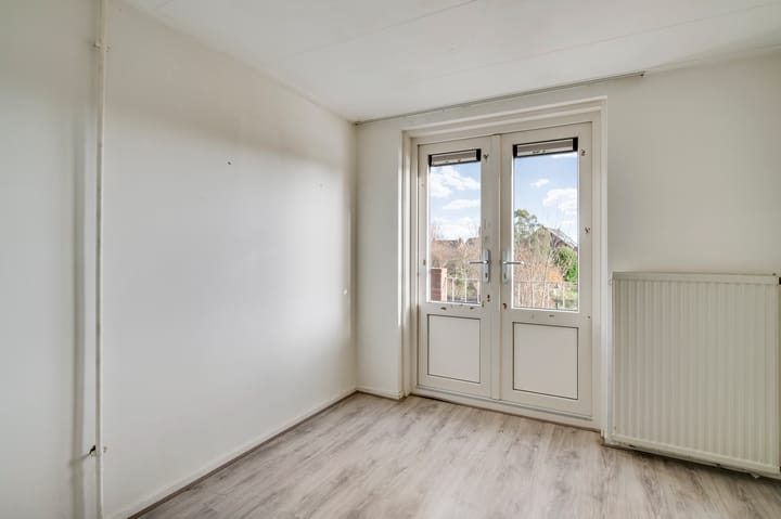 Photo 15 of De Wal 12