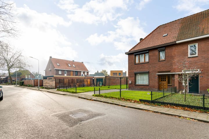 Foto 29 van Tromplaan 63