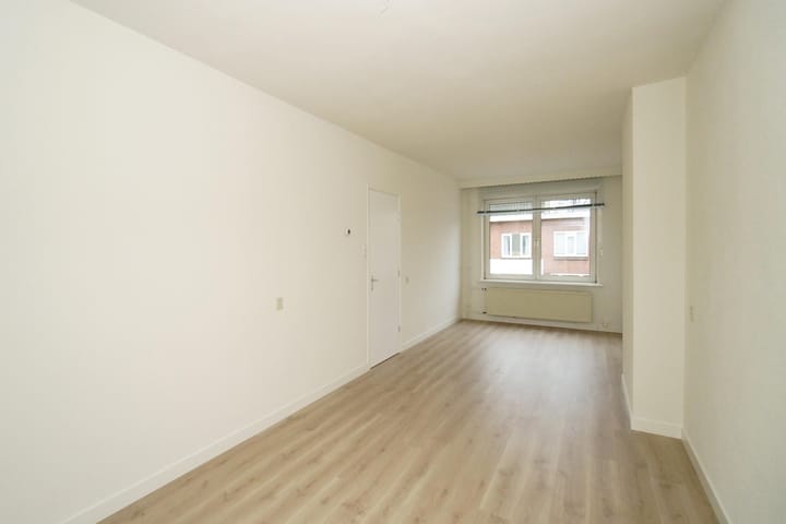 Foto 4 van Laan van Nieuw-Guinea 91-BS