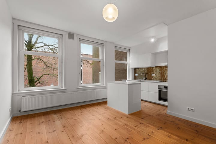 Foto 4 van Zaandijkstraat 10-A2