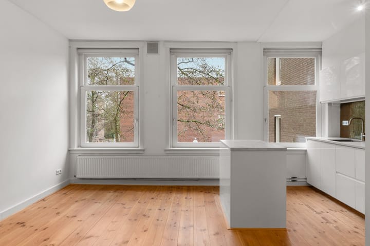 Foto 12 van Zaandijkstraat 10-A2