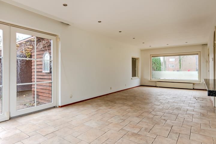 Foto 7 van Tutein Noltheniusplein 2